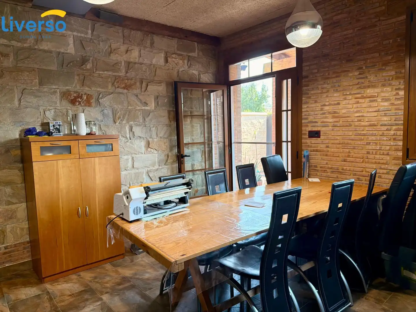 Casa adosada en venda en Alfoz de Quintanadueñas amb Calefacció, Terrassa i Traster