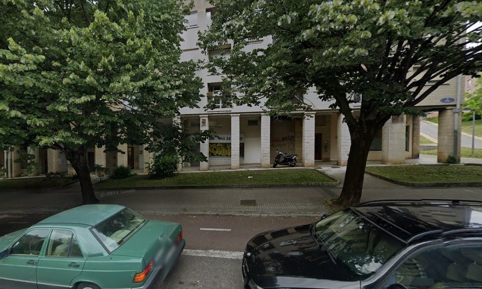 Vista exterior de Pis en venda en Donostia - San Sebastián  amb Traster