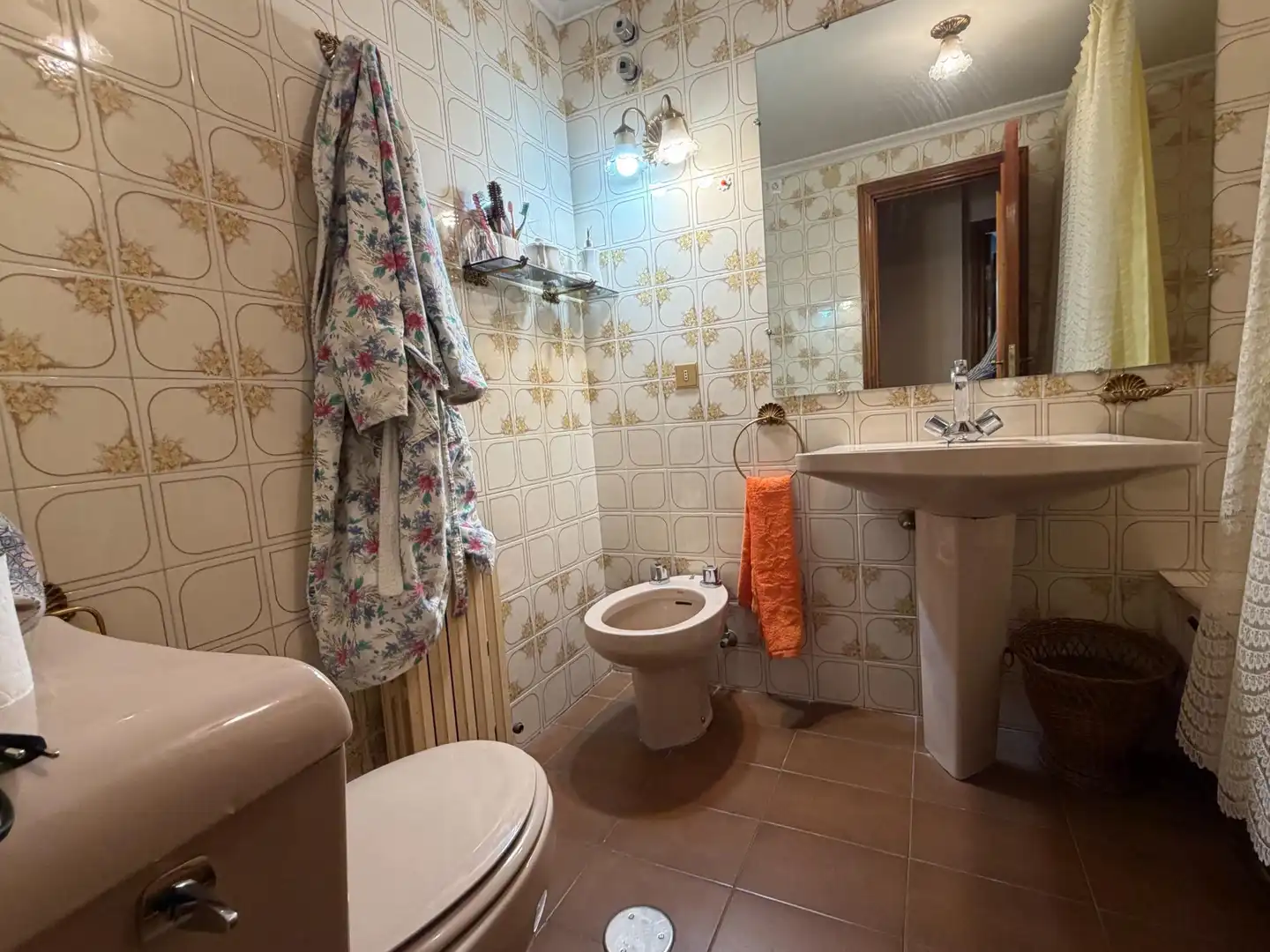 Bany de Pis de lloguer en Segovia amb Parquet, Terrassa i Moblat