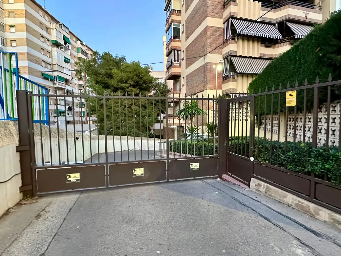 Vista exterior de Piso en venta en Alicante / Alacant con Aire acondicionado, Terraza y Amueblado