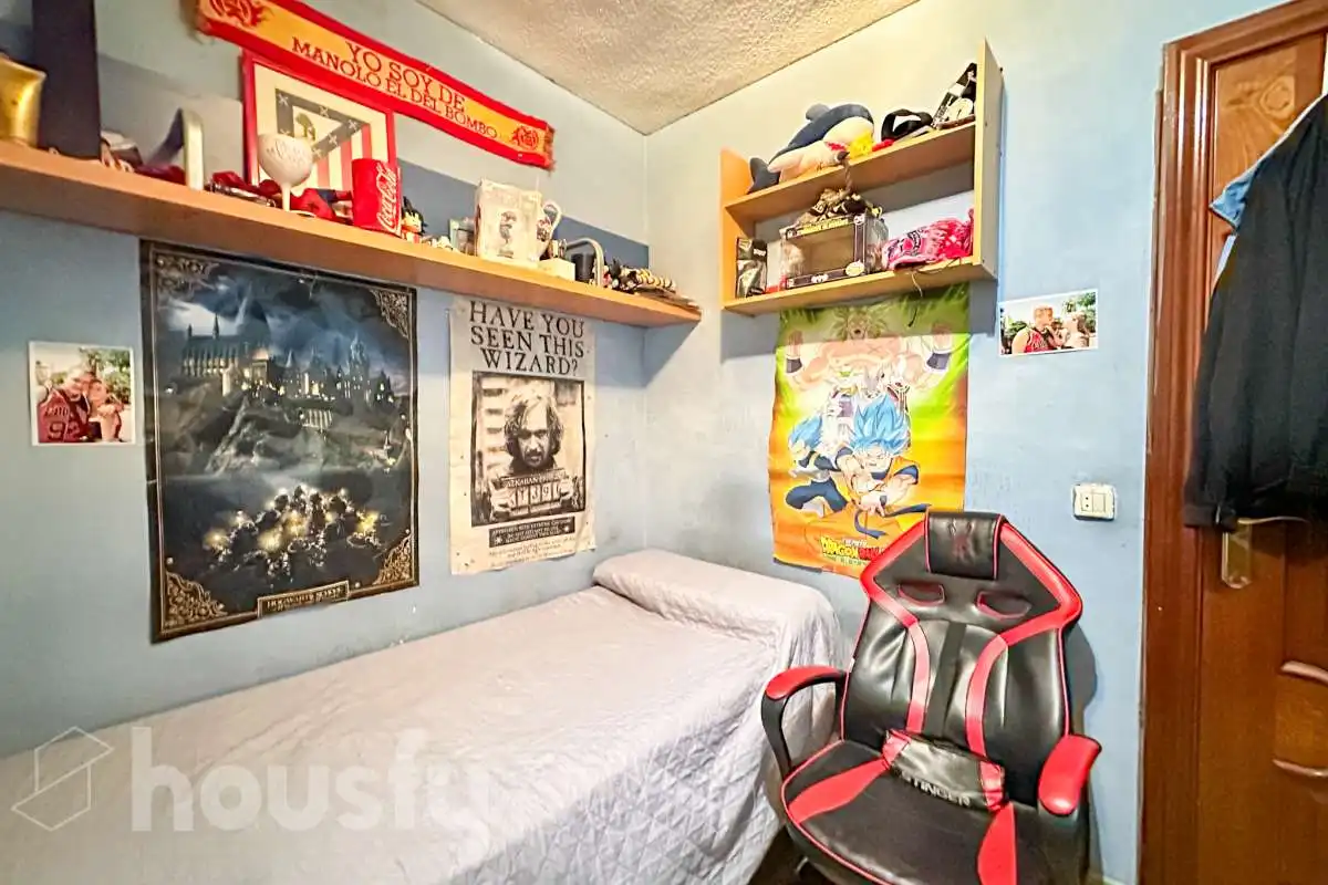Bedroom of Flat for sale in Móstoles  with Air Conditioner, Terrace and Storage room