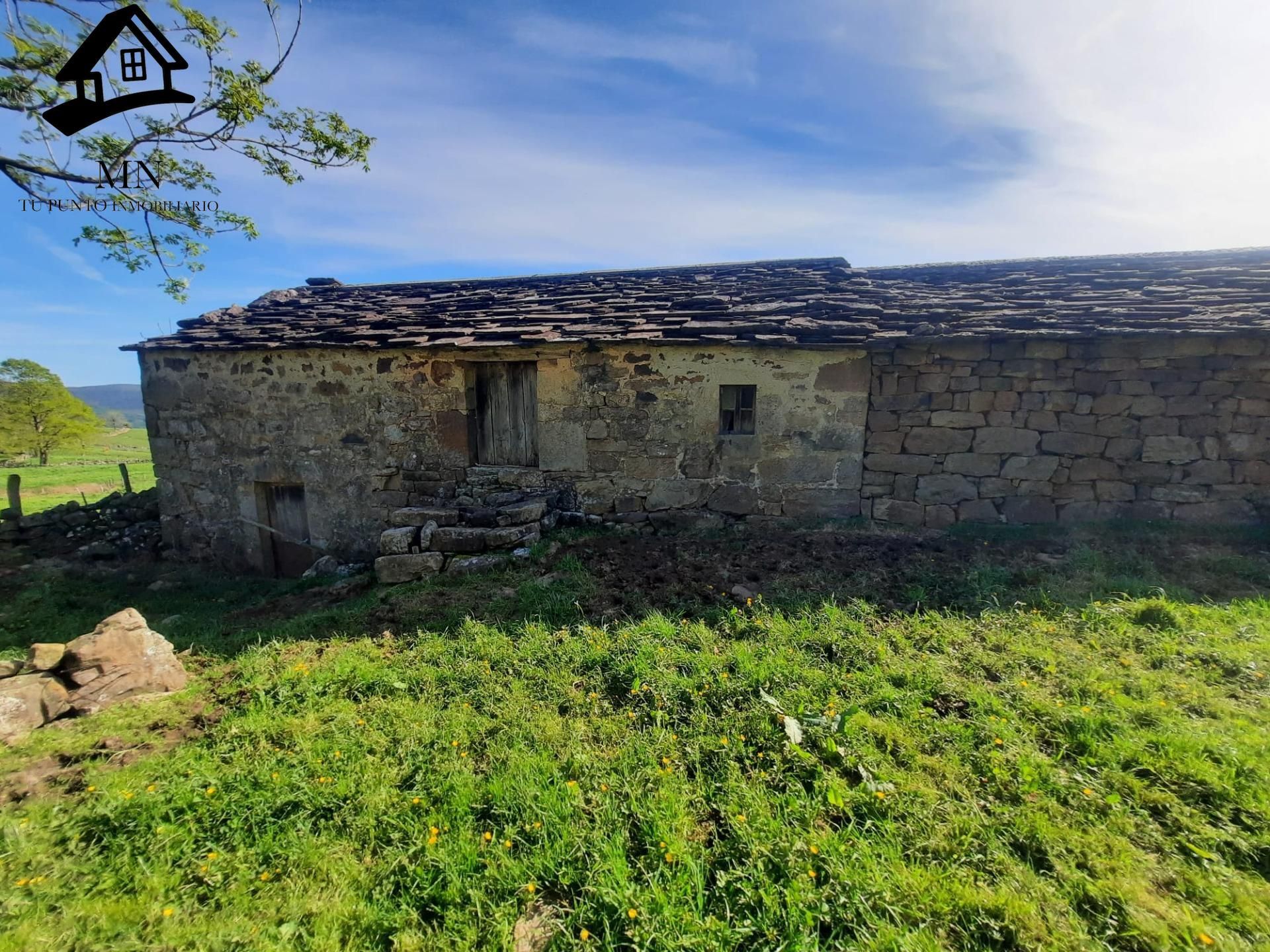 Exterior view of Country house for sale in Vega de Pas  with Private garden