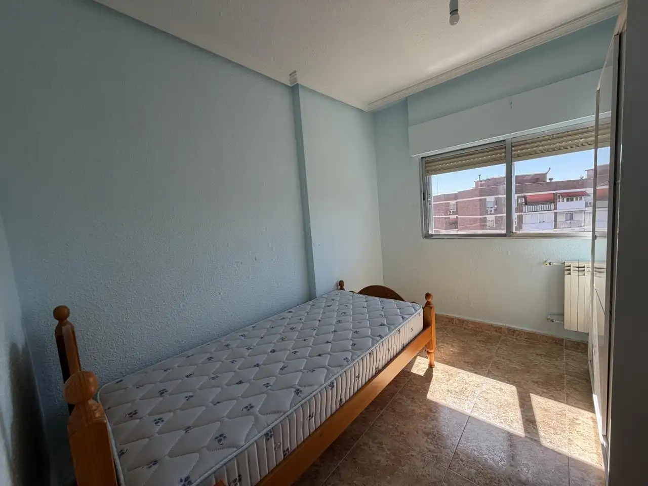 Habitación de Piso de alquiler en Fuenlabrada con Aire acondicionado, Calefacción y Terraza