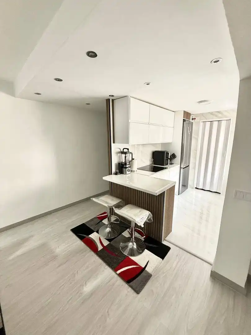 Kitchen of Flat for sale in Valencia  with Air Conditioner, Furnished and Balcony