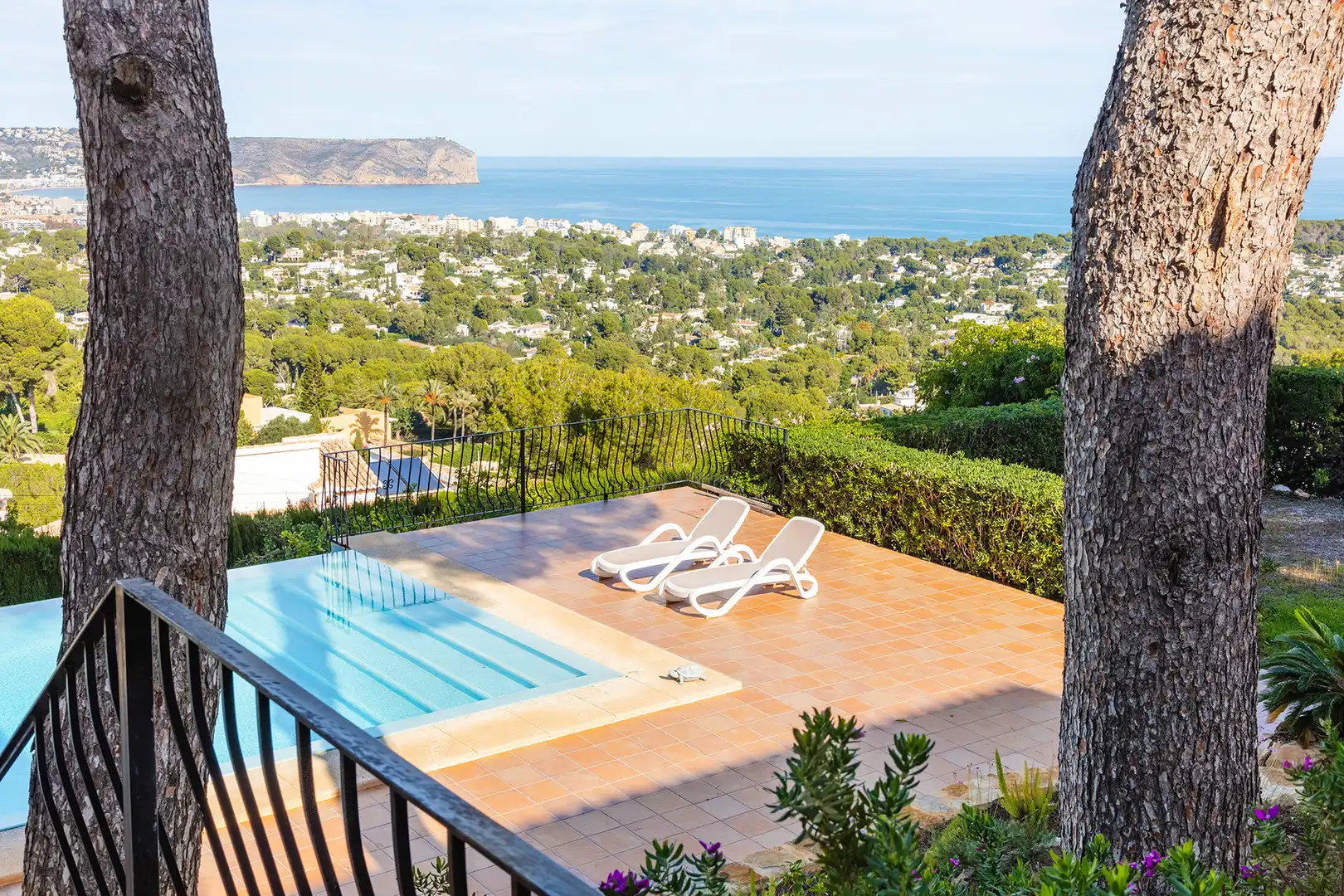 Swimming pool of Houses for sale in Jávea / Xàbia  with Air Conditioner, Private garden and Terrace