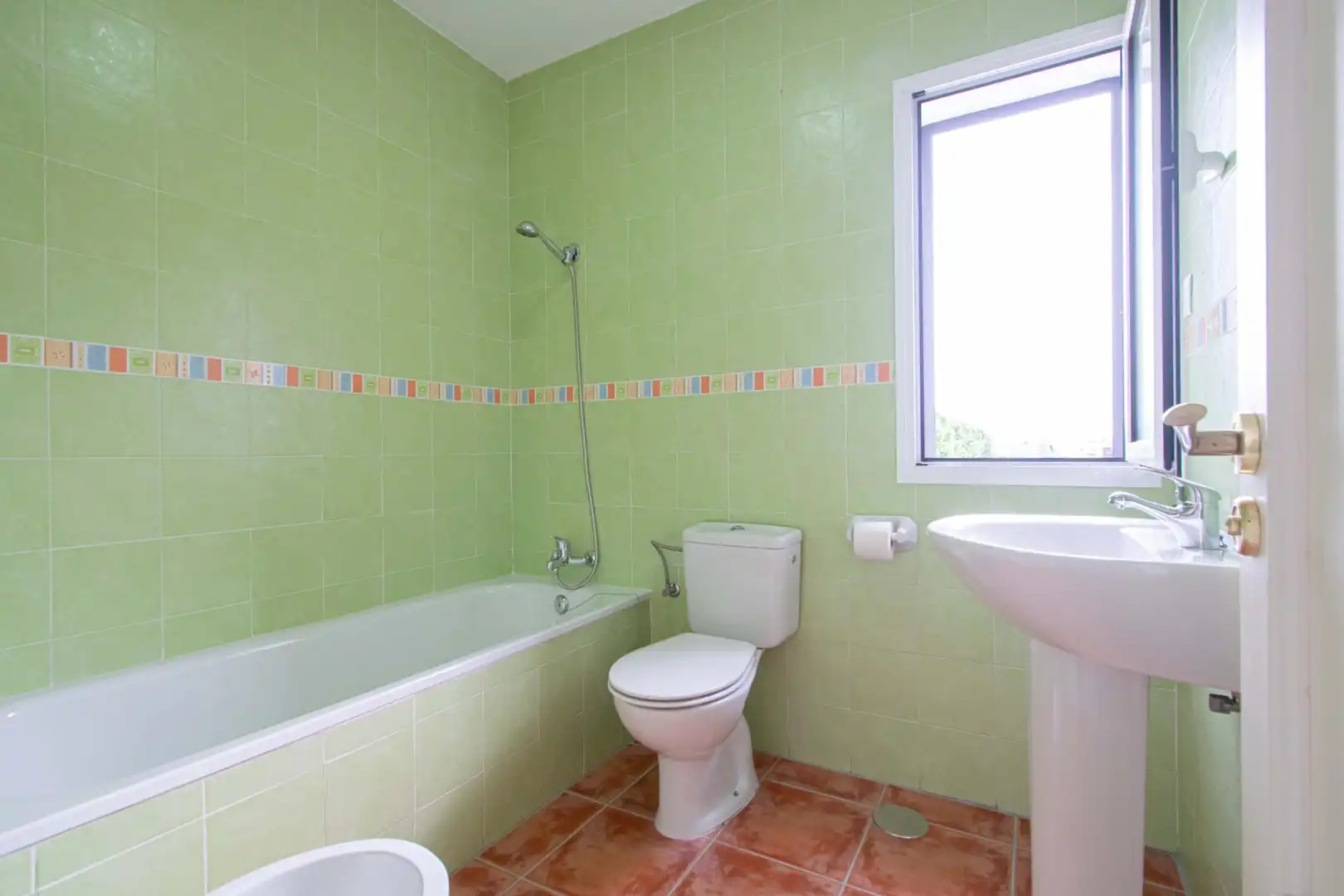 Bathroom of Detached homes for sale in Espartinas  with Air Conditioner and Furnished