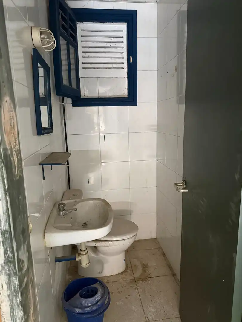 Bany de Edifici en venda en Llevant