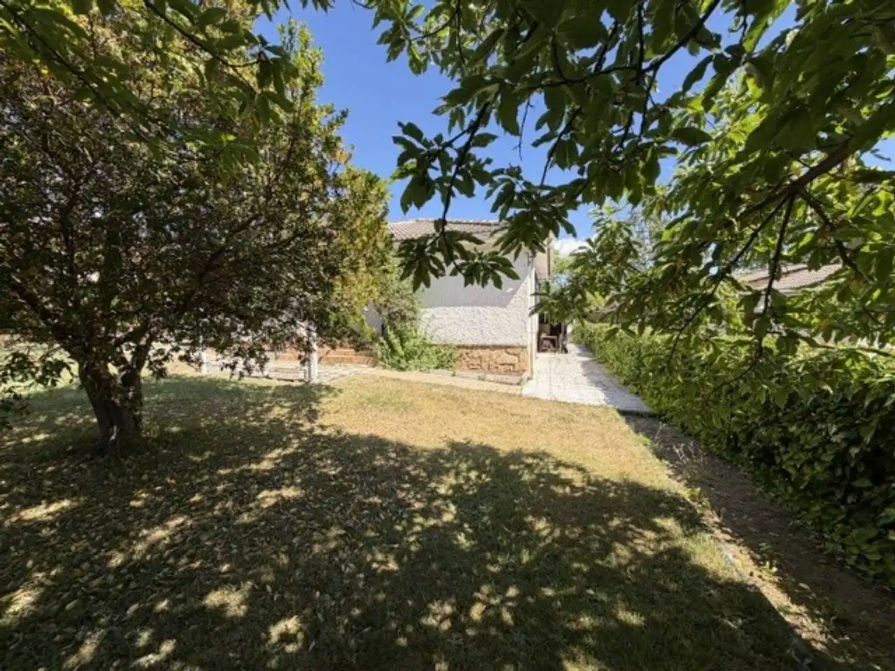 Vista exterior de Casa o chalet en venta en Buitrago del Lozoya con Calefacción, Jardín privado y Terraza