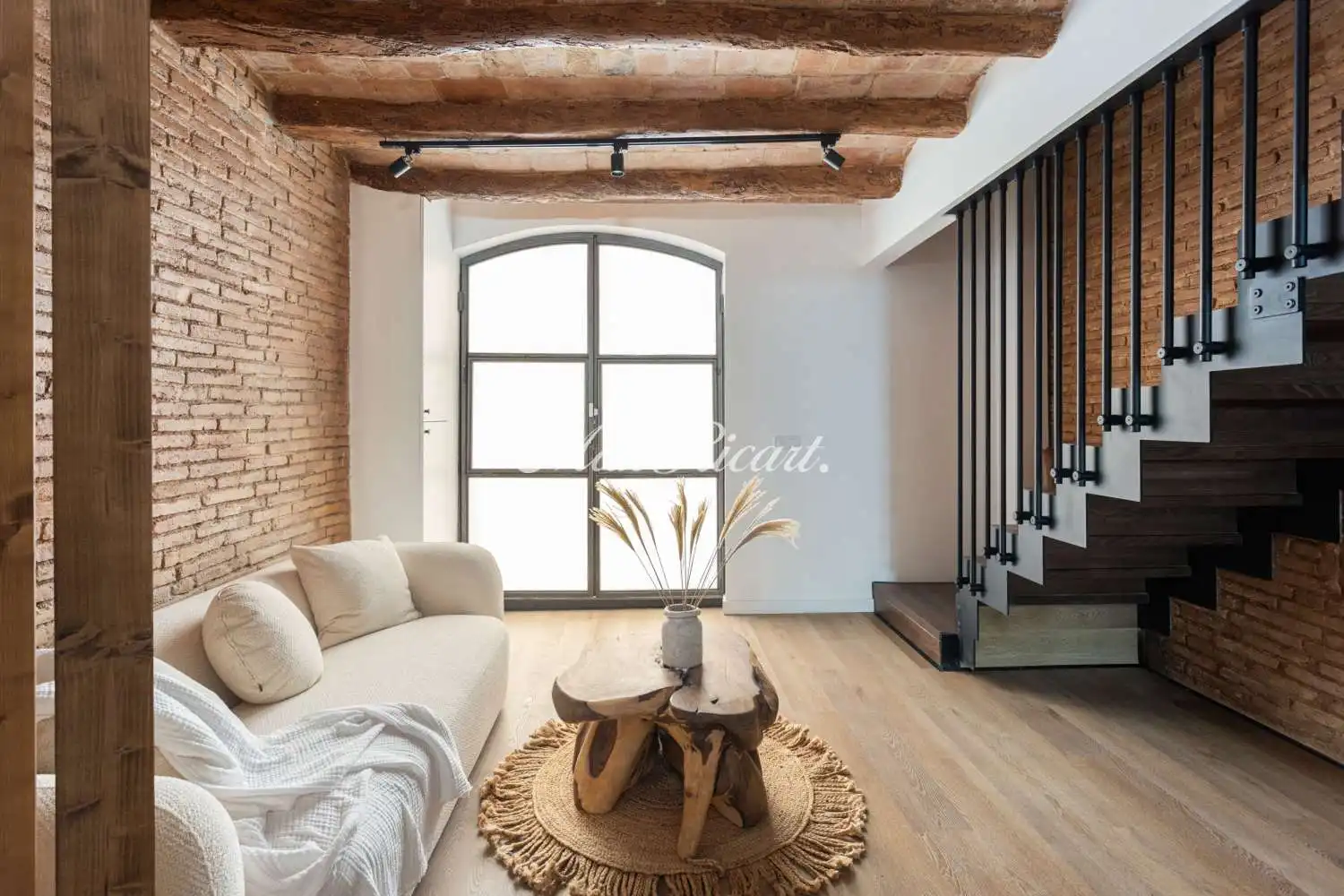 Sala d'estar de Casa o xalet en venda en Barcelona amb Aire condicionat, Calefacció i Terrassa