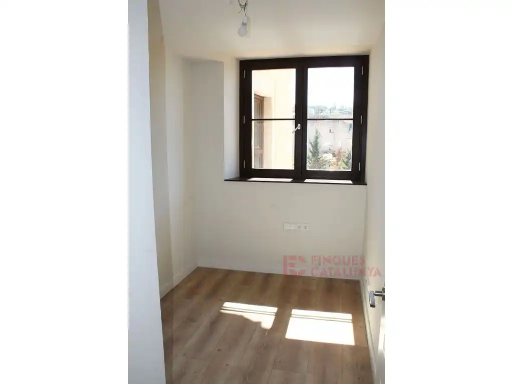 Flat for sale in Centre - Barri Vell