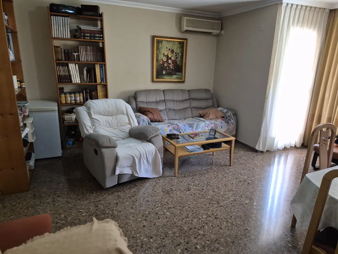 Living room of Flat for sale in Riba-roja de Túria  with Air Conditioner, Balcony and Internet