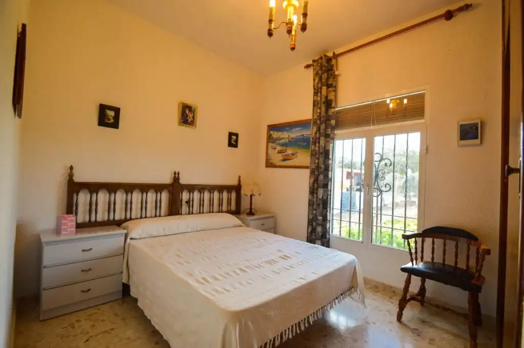 Dormitori de Finca rústica en venda en Archidona amb Jardí privat, Terrassa i Traster