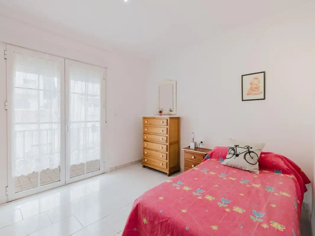 Habitación de Casa adosada en venta en Torrox con Aire acondicionado, Calefacción y Terraza