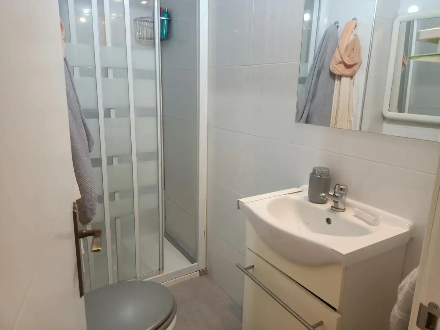 Bathroom of Flat for sale in Gijón   with Heating, Parquet flooring and Furnished