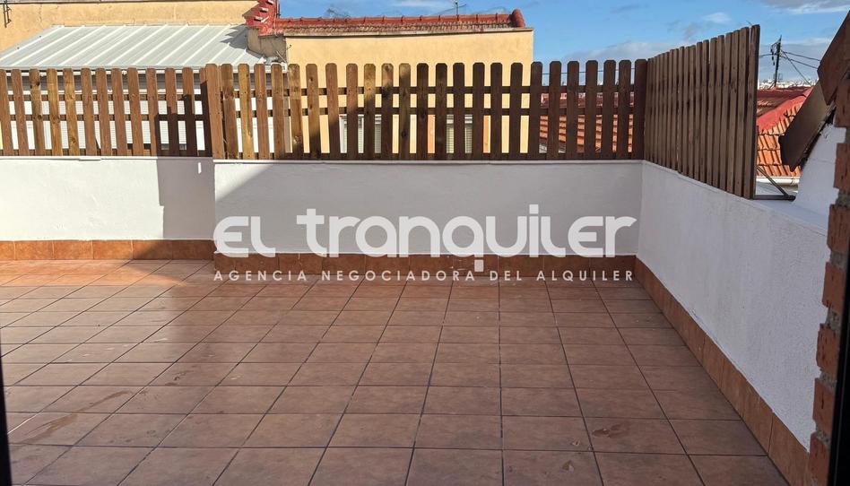 Foto 1 de Ático de alquiler en Calle Peñafiel, San Isidro, Madrid