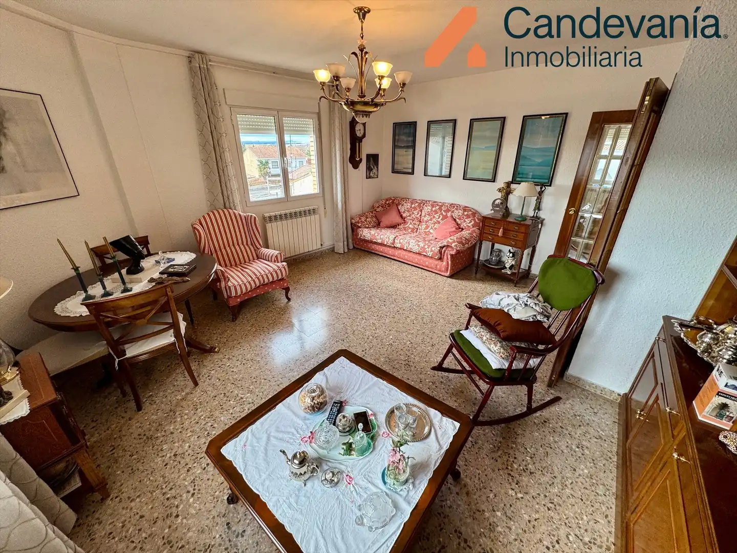 Sala de estar de Piso en venta en San Mateo de Gállego con Aire acondicionado, Calefacción y Balcón