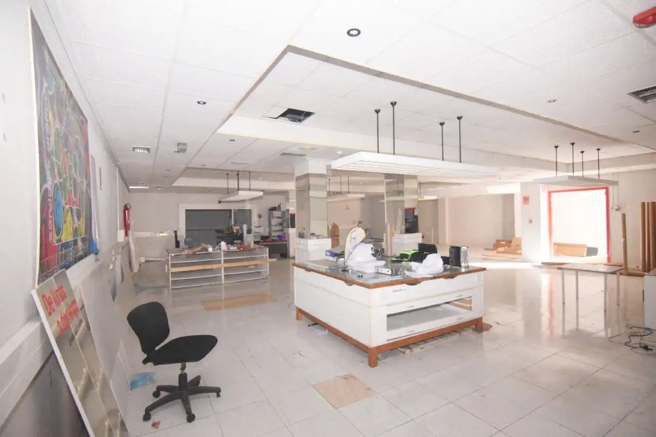 Local comercial en venda a Haroldo Parres