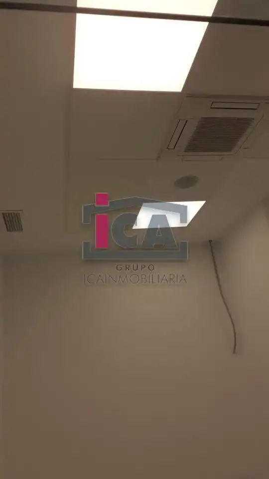 Local comercial en venda a PLAZA DE AMÉRICA (CRUZ DE LOS CAIDOS) CÁNOVAS, imagen 17