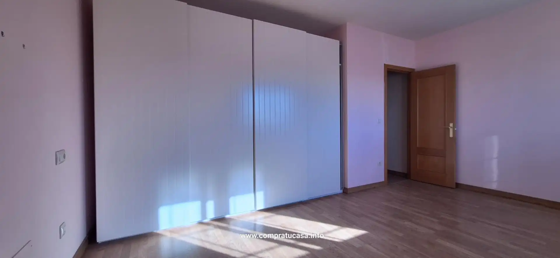 Casa adosada en venta en Calle MISTRAL, Encinillas