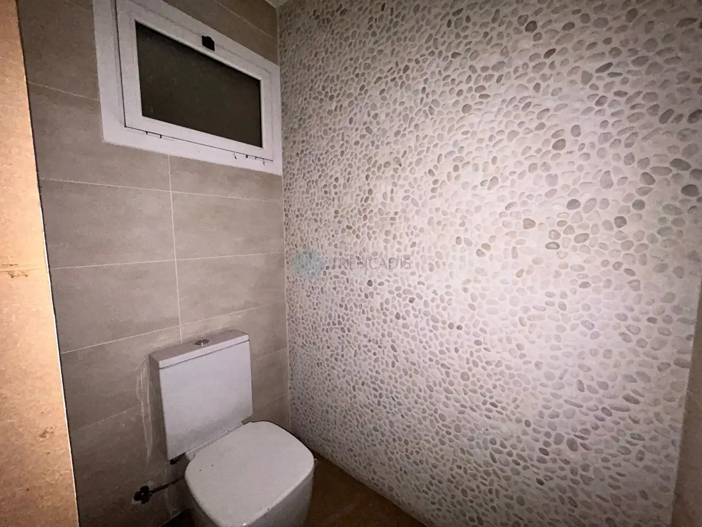 Baño de Local en venta en Urbanizaciones