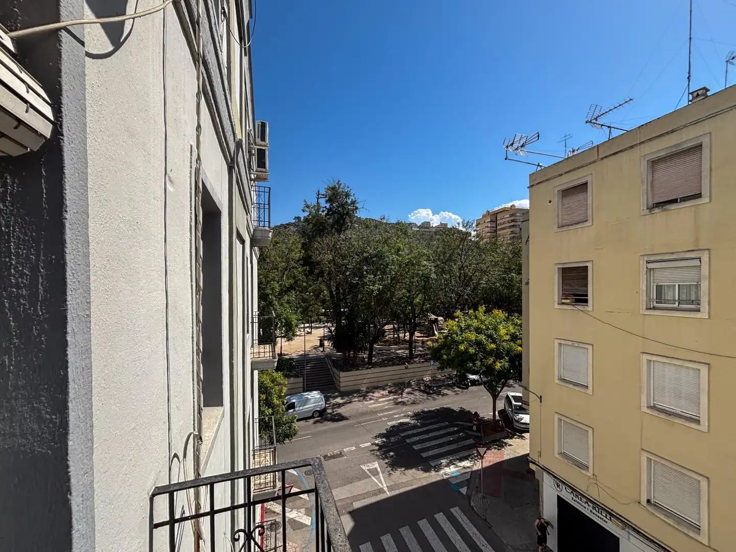 Vista exterior de Pis en venda en Xàtiva