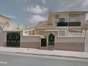 Casa a schiera con piscina in vendita a Los Balcones - Los Altos
