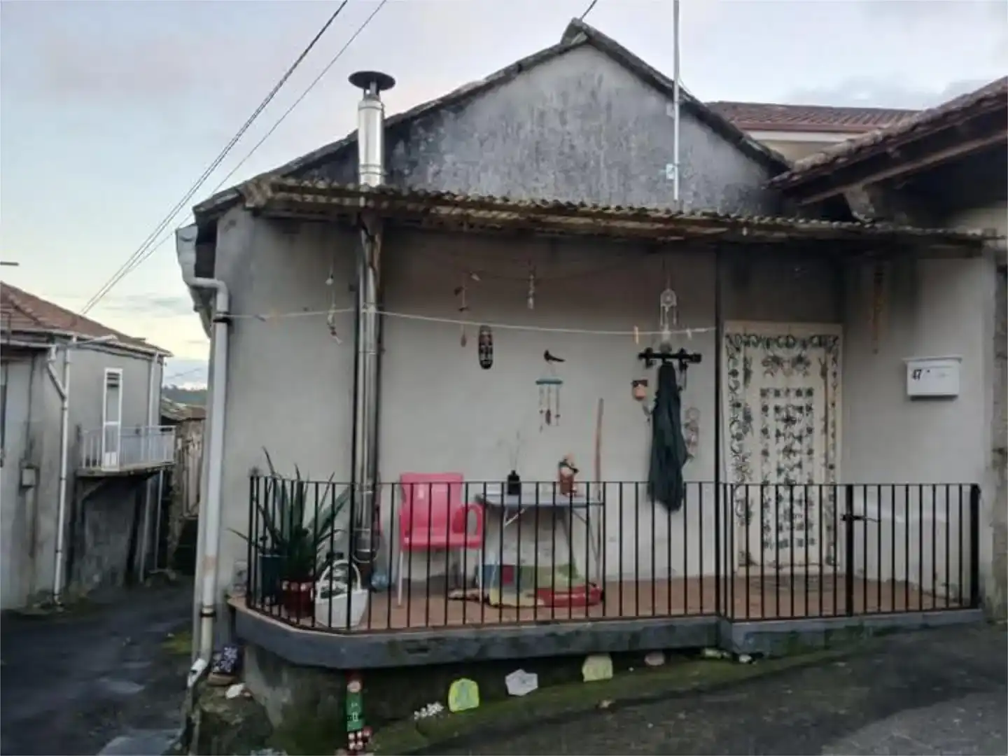 Vista exterior de Casa adosada en venda en O Irixo amb Balcó