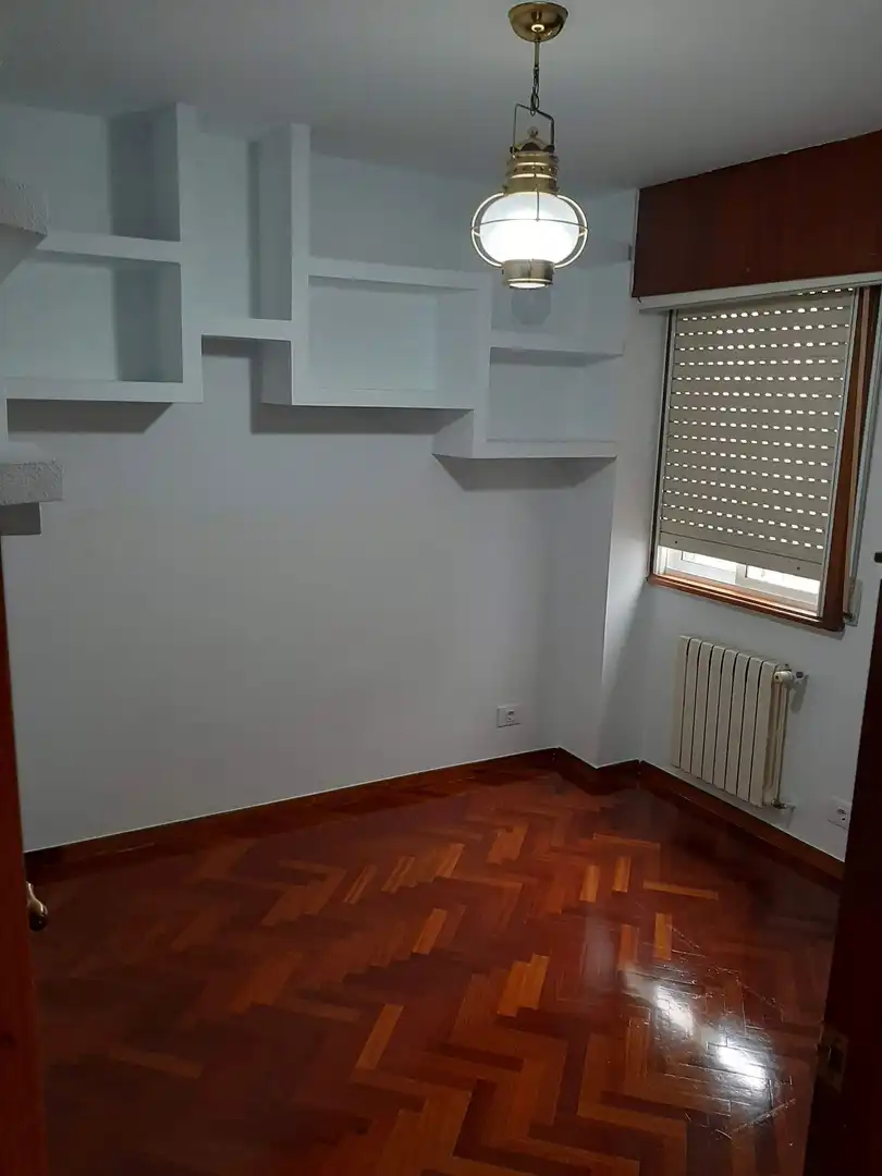 Habitación de Dúplex en venta en Oleiros con Calefacción, Parquet y Terraza