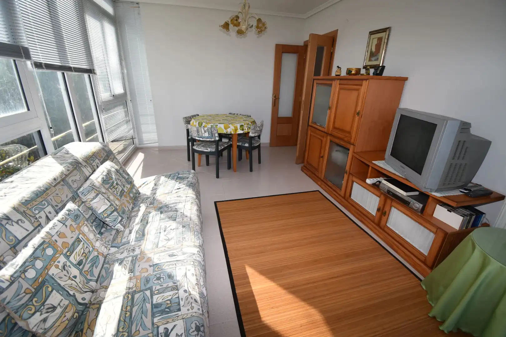 Sala de estar de Piso en venta en Noja con Calefacción y Amueblado