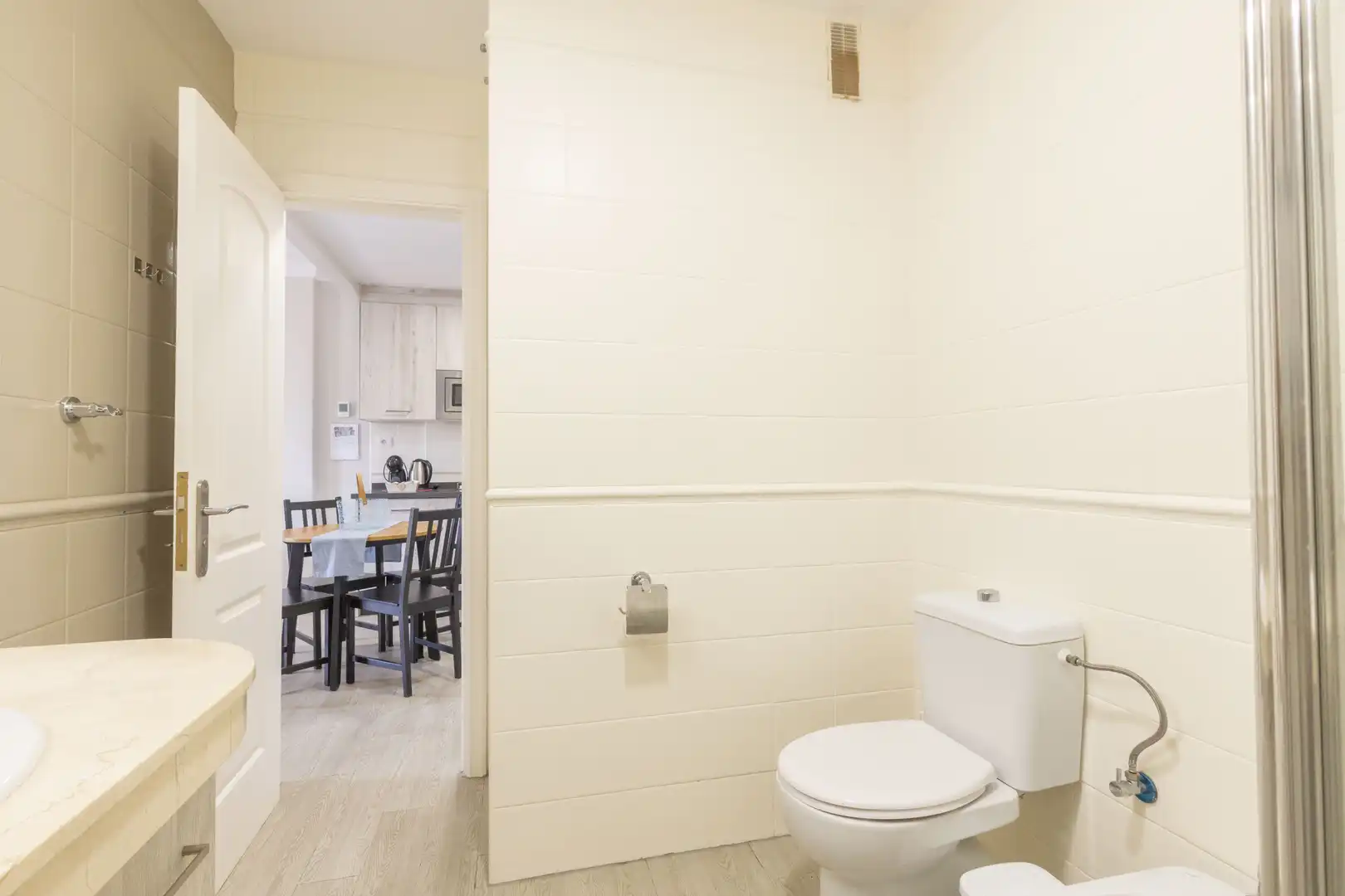 Baño de Piso en venta en Arona con Jardín privado, Terraza y Piscina