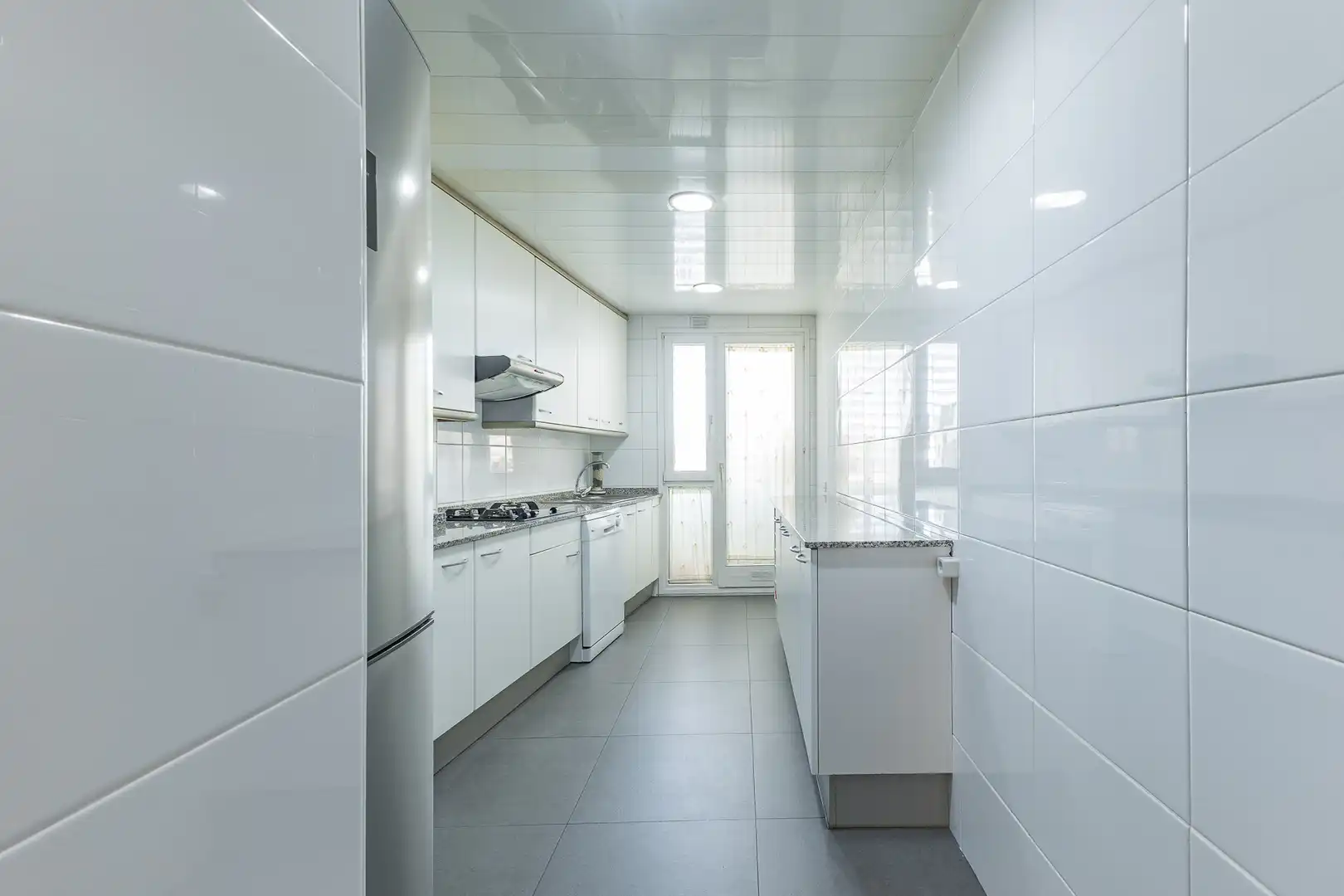 Küche von Wohnung zum Verkauf in Barcelona mit Klimaanlage, Heizung und Terrasse