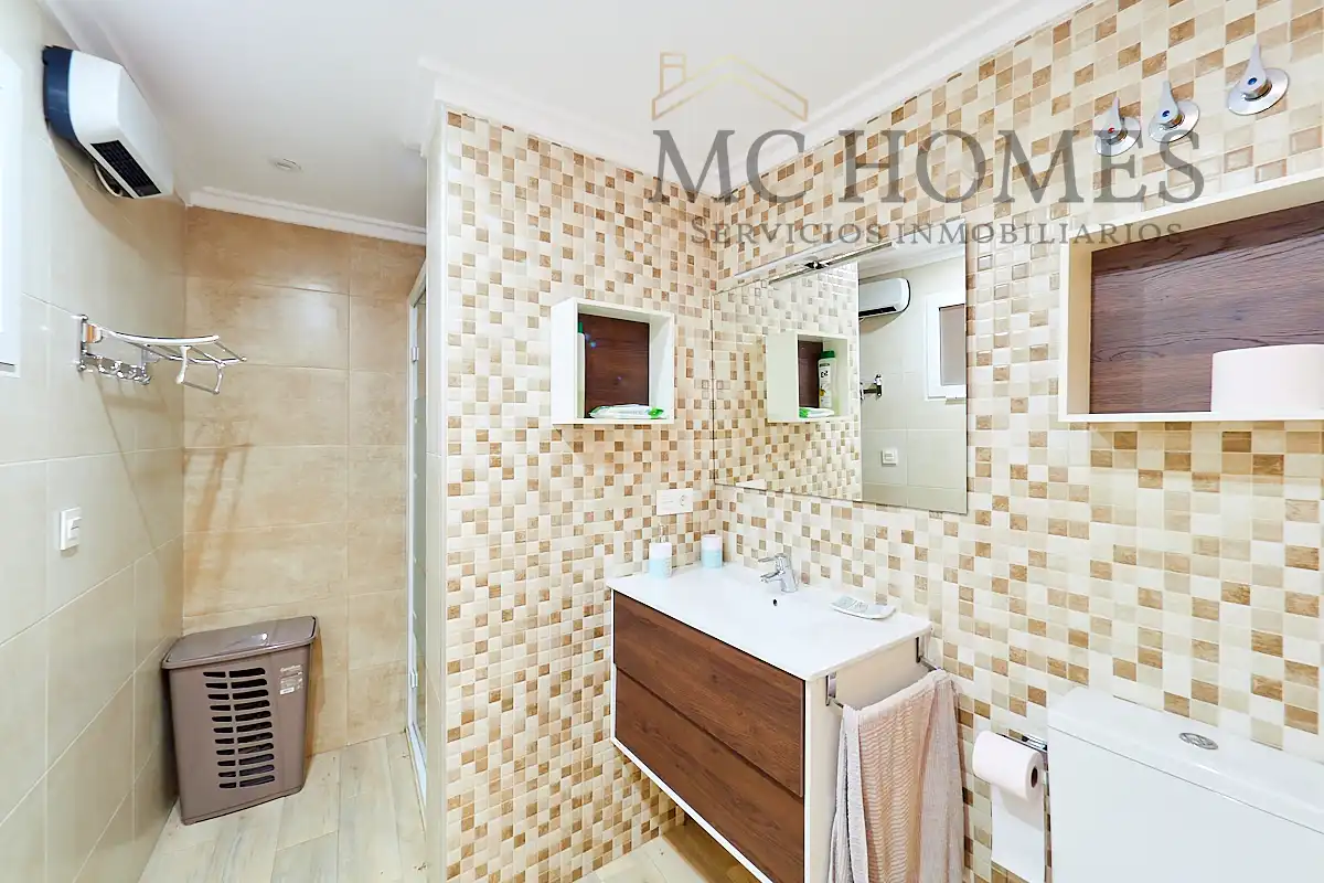 House with terrace for sale in Calle de Atanagildo, imagen 12