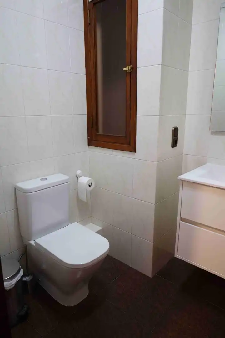 Baño de Piso en venta en Alcañiz con Aire acondicionado, Calefacción y Trastero