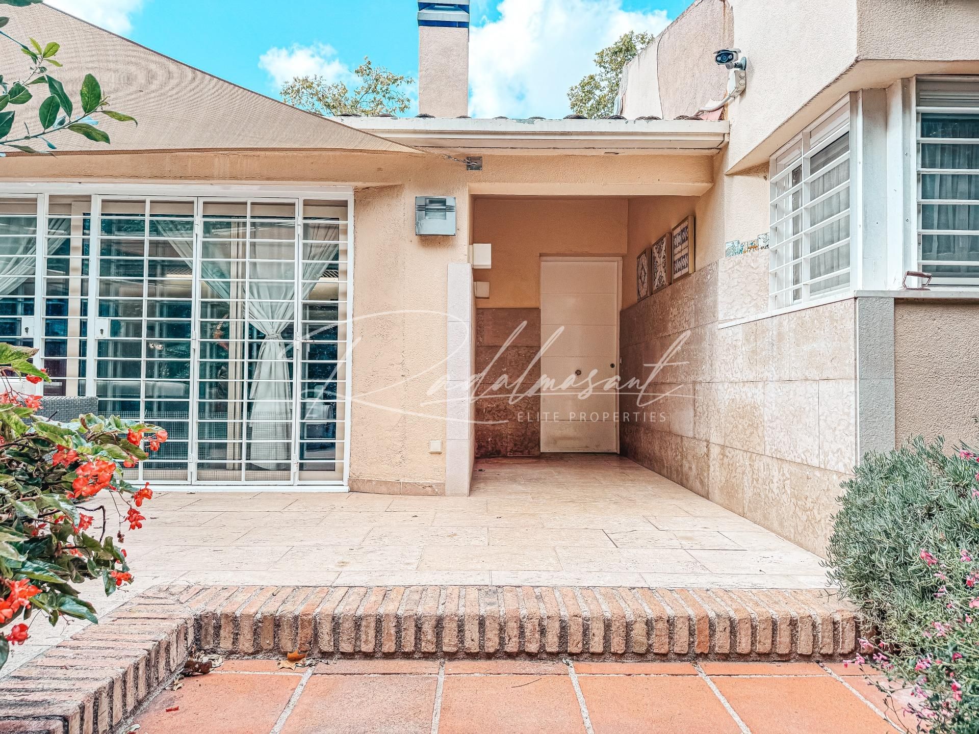 Exterior view of House or chalet for sale in Reus  with Air Conditioner, Heating and Private garden