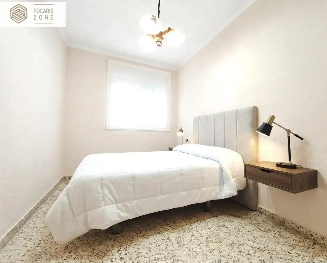 Bedroom of Flat for sale in Málaga  with Terrace and Balcony