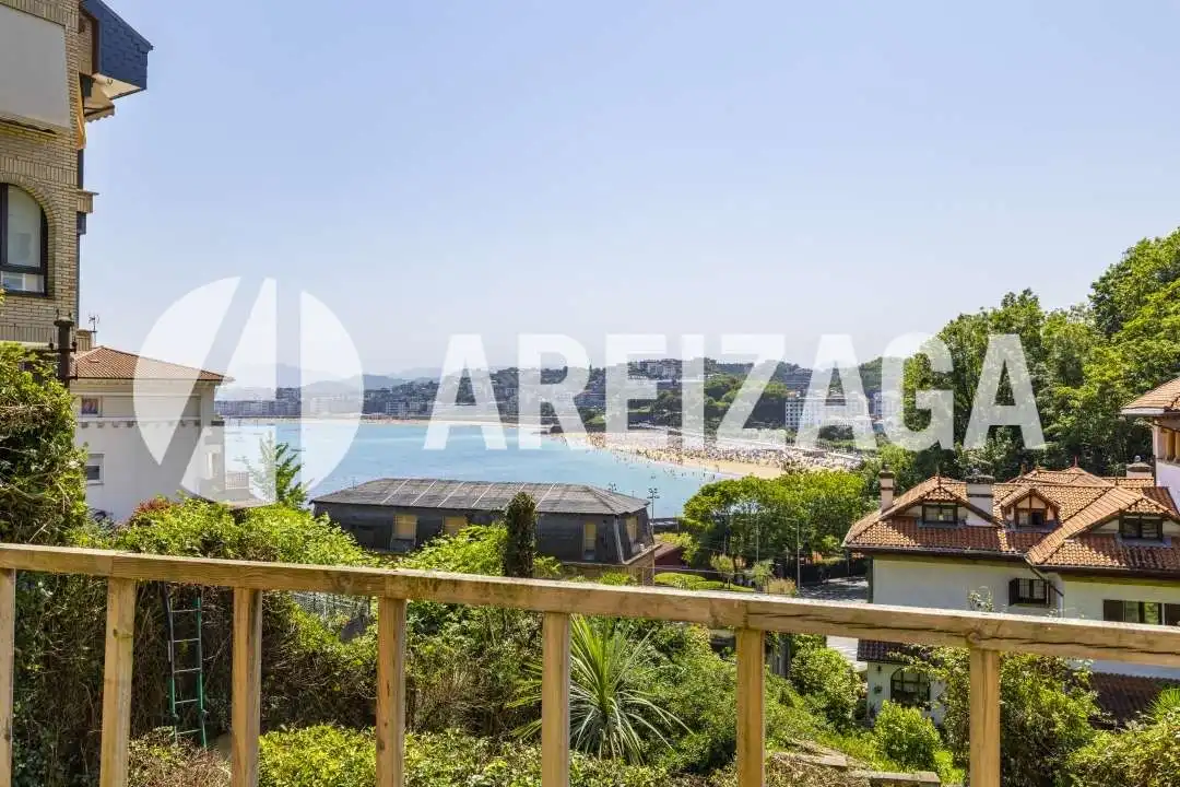 Jardí de Casa o xalet en venda en Donostia - San Sebastián  amb Calefacció, Jardí privat i Terrassa