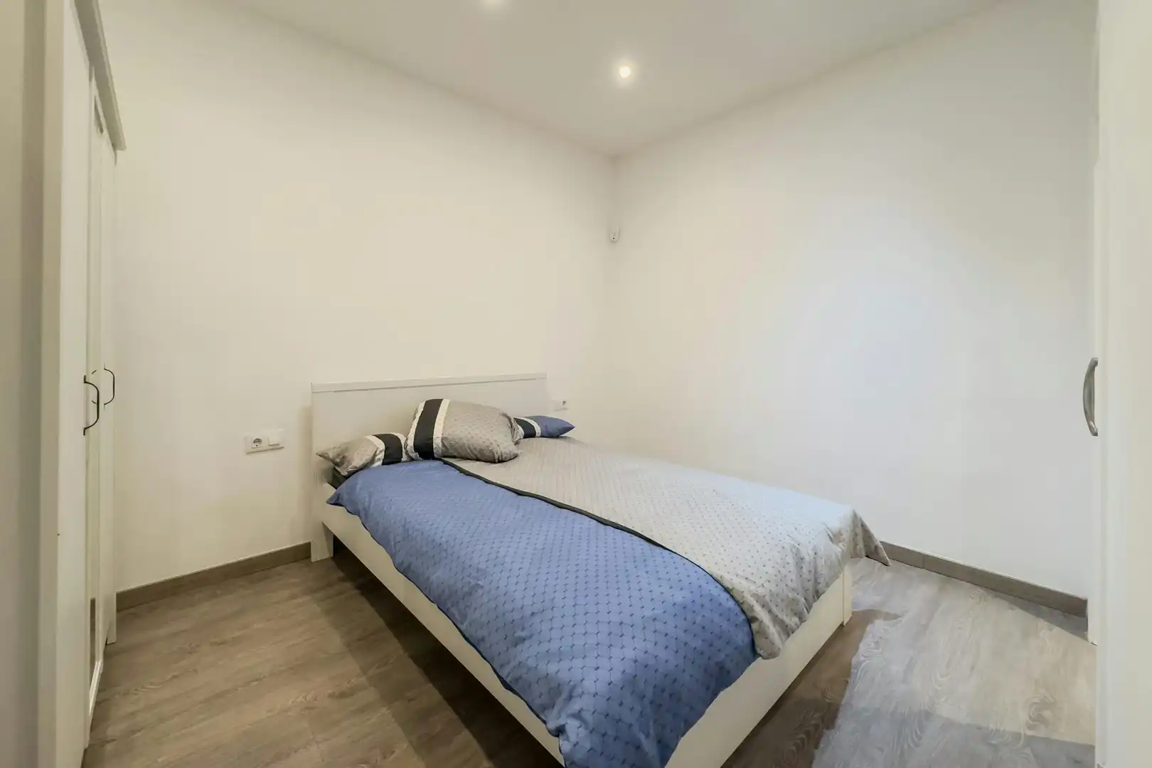 Schlafzimmer von Wohnung zur Miete in Barcelona mit Heizung, Möbliert und Waschmaschine