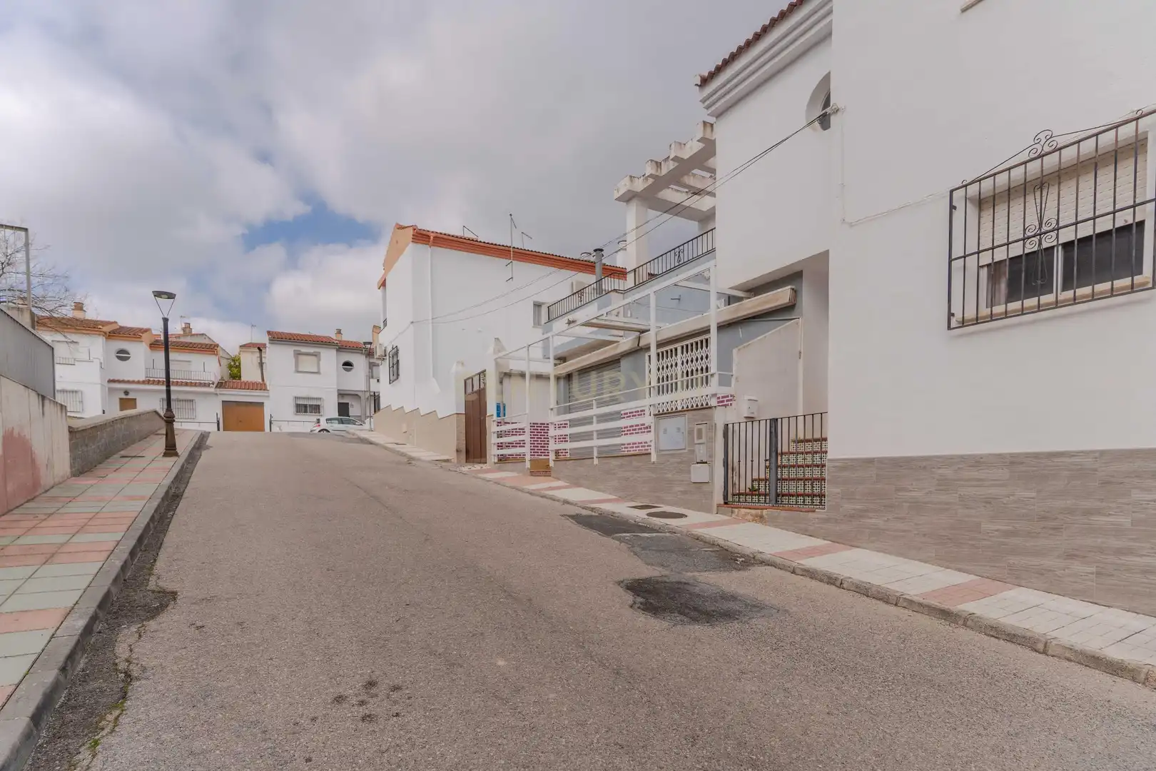 Vista exterior de Casa adosada en venta en Íllora