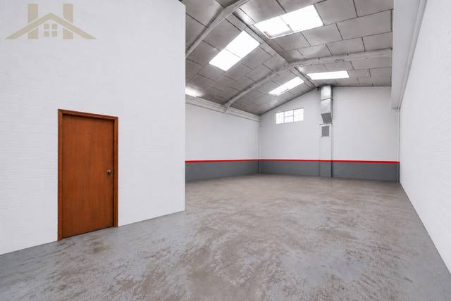 Nave industrial en Venta en Avenida Yeseros, 38 en Altos del Olivar - El Caracol
