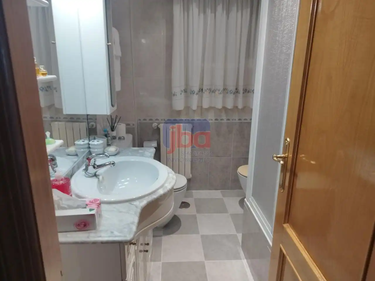 Bathroom of Houses for sale in Toén  with Heating, Private garden and Terrace