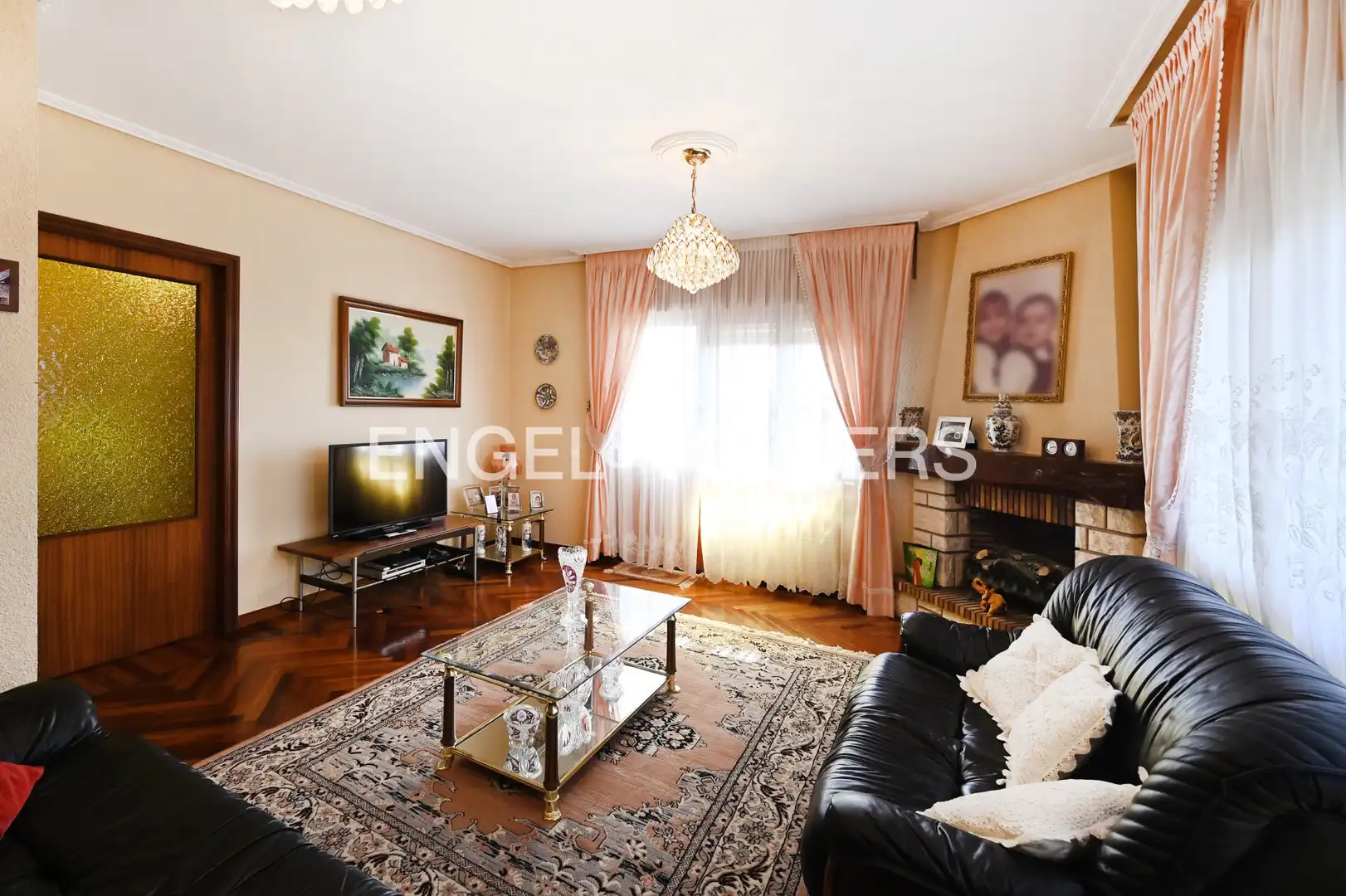 Living room of Houses for sale in Camargo  with Heating, Private garden and Terrace