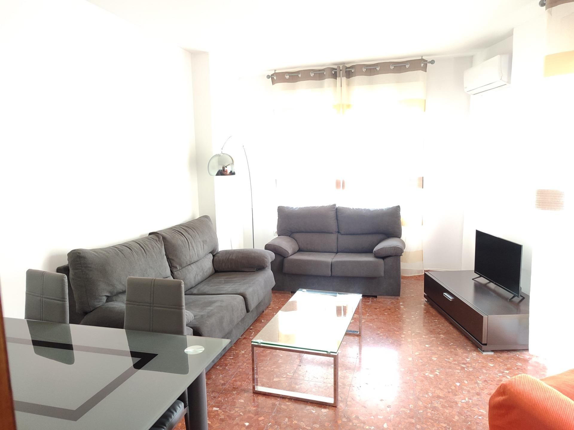Sala d'estar de Pis de lloguer en Atarfe amb Aire condicionat, Calefacció i Terrassa