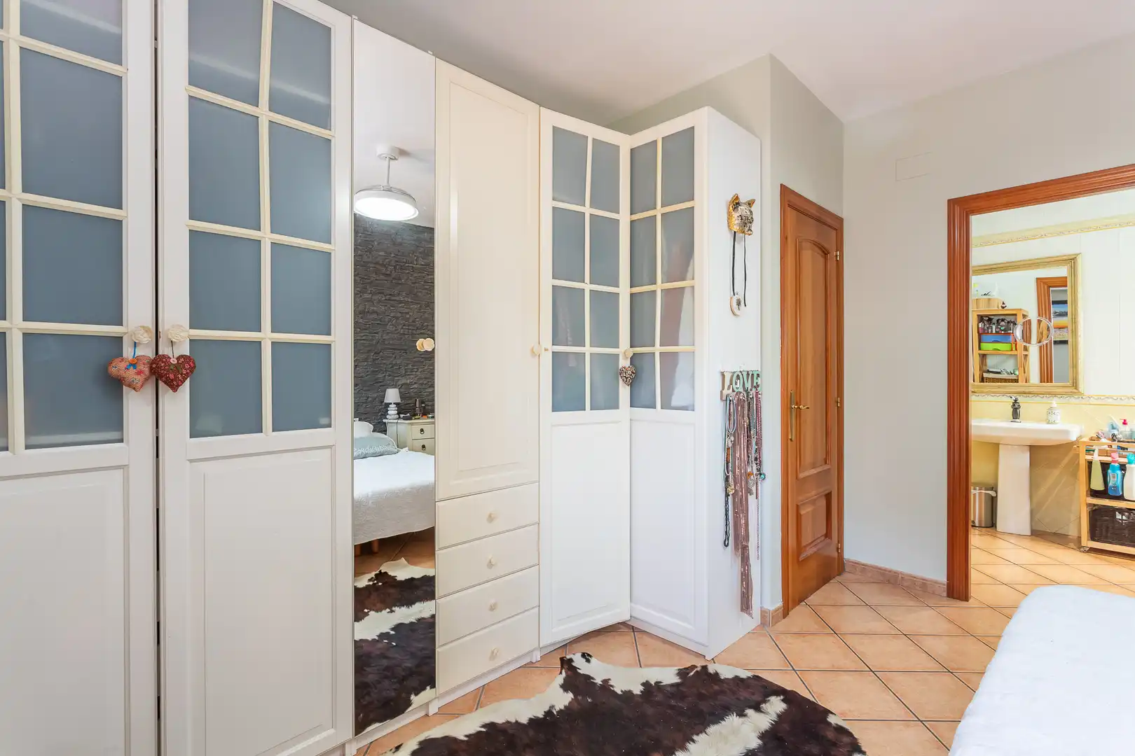 Habitación de Casa o chalet en venta en Gavà con Calefacción, Piscina y Horno