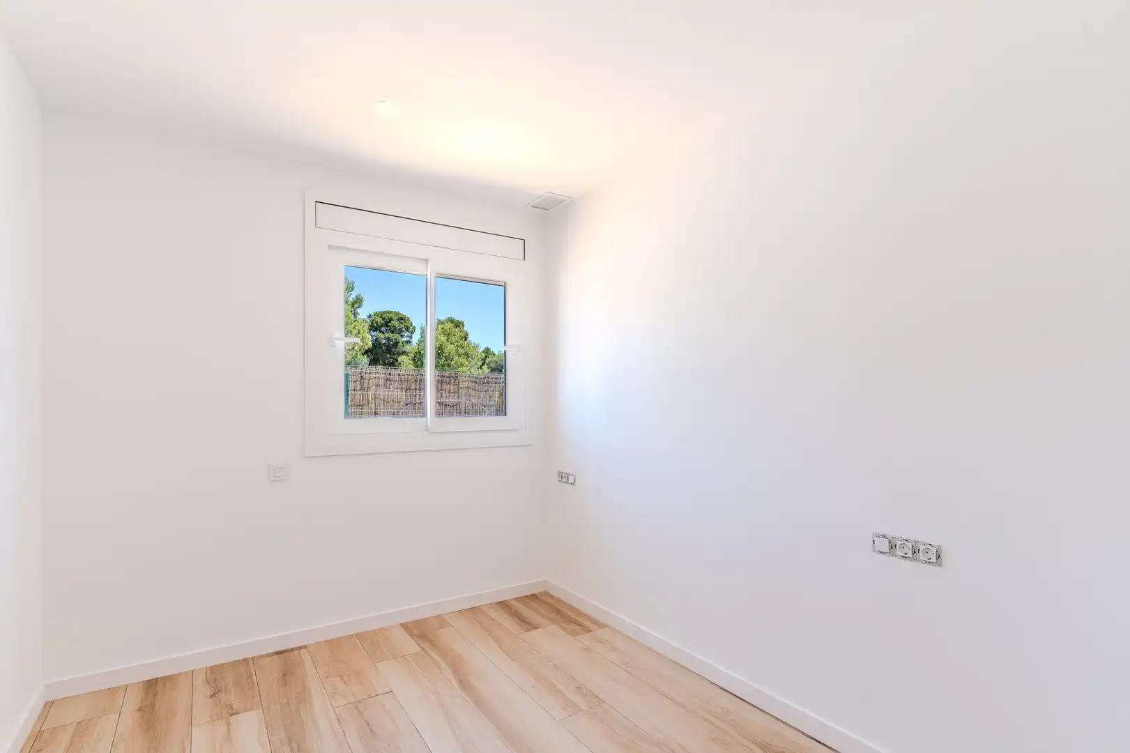 Schlafzimmer von Haus oder Chalet zum Verkauf in L'Ametlla de Mar  mit Klimaanlage, Heizung und Privatgarten