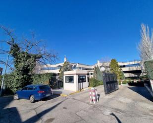 Vista exterior de Oficina en venda en Las Rozas de Madrid amb Calefacció