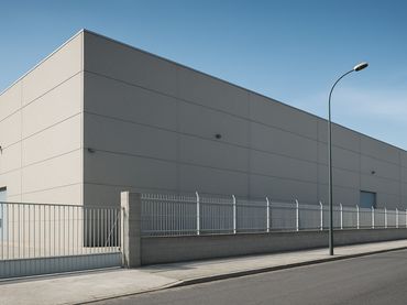Nave industrielle à louer à Avenida de la Lealtad 8