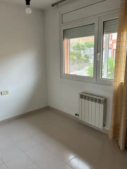 Dormitori de Casa adosada en venda en Sant Andreu de la Barca amb Aire condicionat, Calefacció i Jardí privat