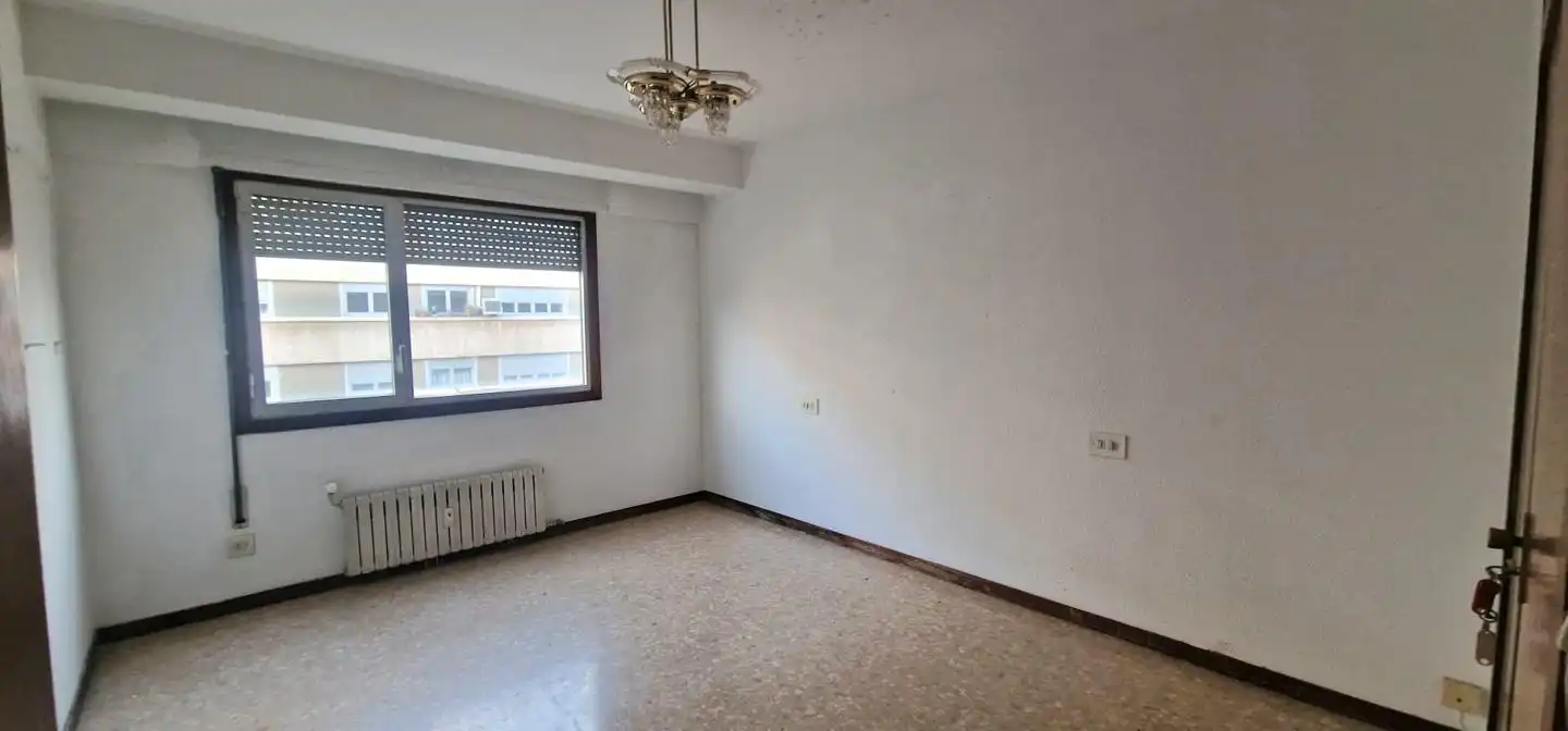 Habitación de Piso en venta en Zaragoza con Calefacción, Terraza y Trastero