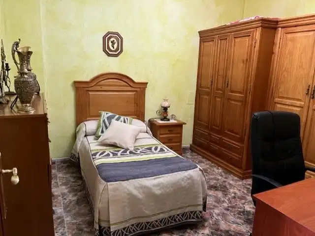 Habitación de Edificio en venta en Nava del Rey