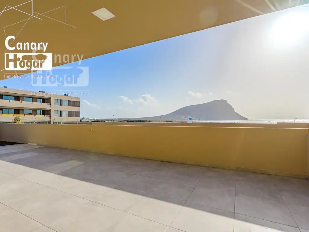 Apartament amb piscina en venda a hernan cortes, imagen 2